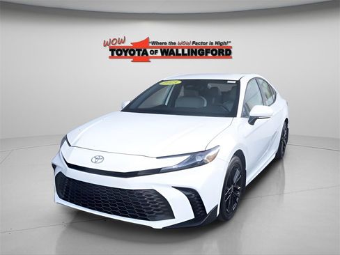 Certified 2025 Toyota Camry SE w/ Convenience Package image 1