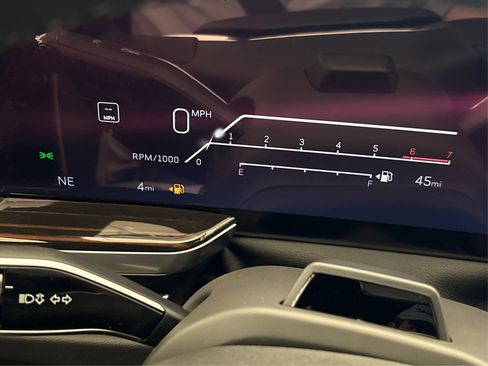 New 2025 Cadillac Escalade Premium Luxury image 17