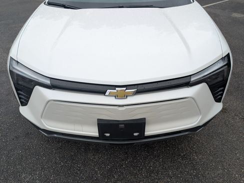 Used 2024 Chevrolet Blazer EV LT AWD/4WD image 12
