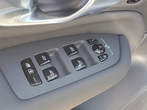 New 2026 Volvo XC90 B6 Ultra w/ Protection Package image 13