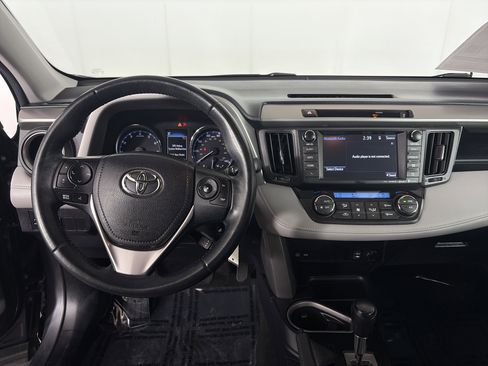 Used 2016 Toyota RAV4 XLE AWD/4WD image 3