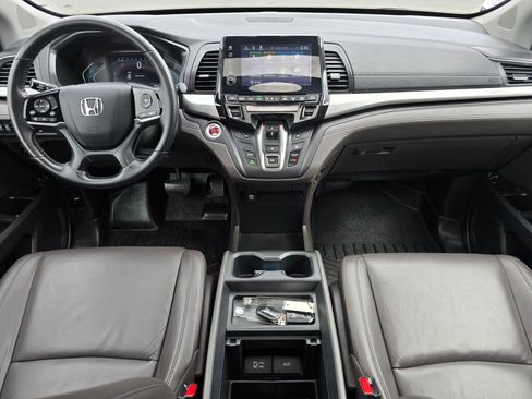 Used 2018 Honda Odyssey EX-L image 2