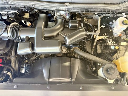 Used 2019 Ford F250 XLT w/ XLT Premium Package RWD image 33