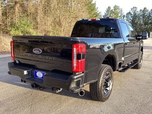 Used 2023 Ford F250 XLT w/ XLT Premium Package image 5