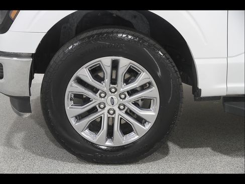 Certified 2024 Ford F150 XLT w/ Equipment Group 302A MID AWD/4WD image 27