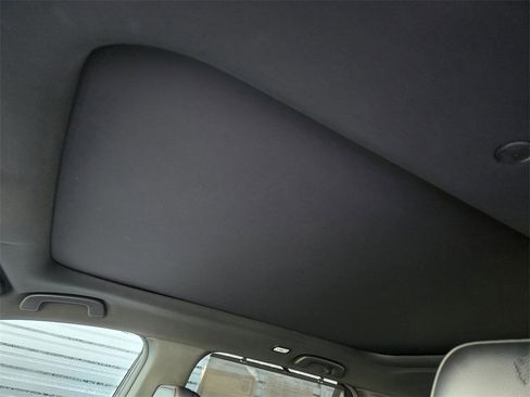 Used 2025 Honda Pilot Black Edition image 20