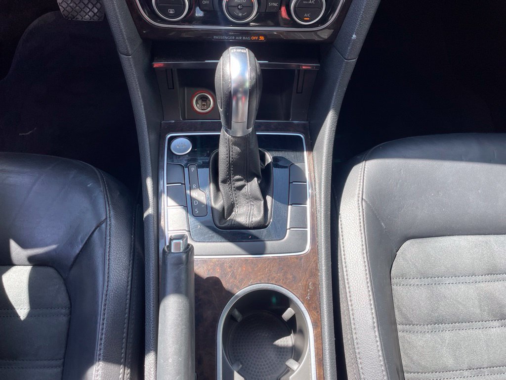 Used 2014 Volkswagen Passat TDI SEL Premium FWD image 13