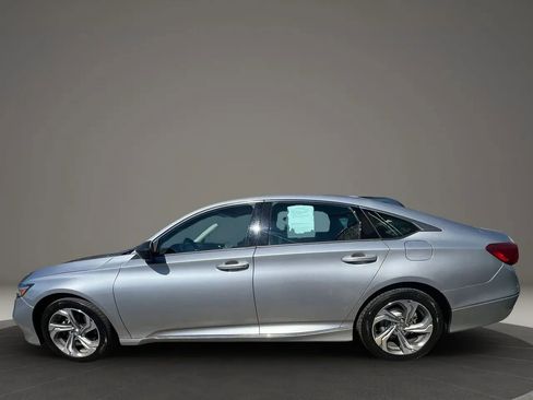 Used 2018 Honda Accord EX image 8