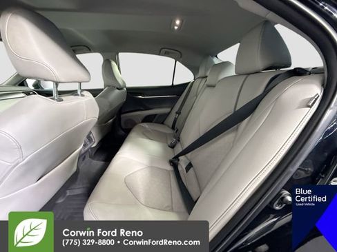 Used 2022 Toyota Camry XSE FWD image 29