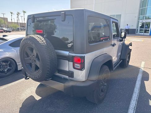 Used 2016 Jeep Wrangler Sport AWD/4WD image 4