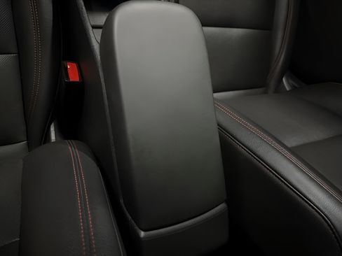 Used 2025 Chevrolet Trax RS w/ Driver Confidence Package FWD image 16