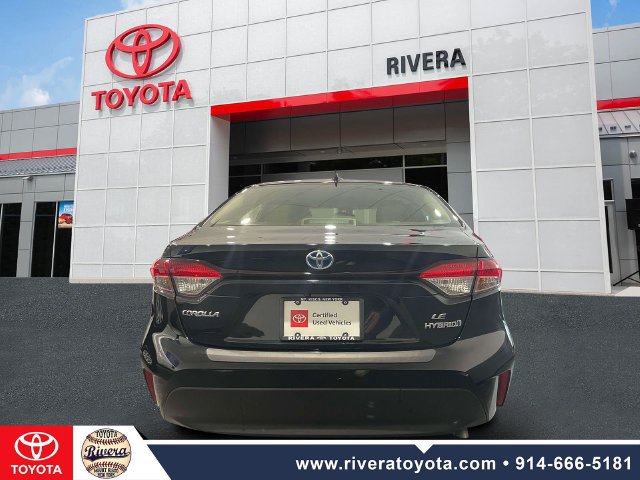 Certified 2024 Toyota Corolla LE AWD/4WD image 7