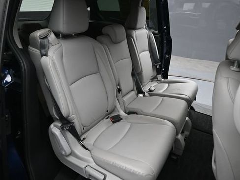 Certified 2024 Honda Odyssey EX-L image 25