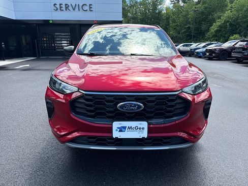 Used 2024 Ford Escape ST-Line w/ Tech Pack #1 AWD/4WD image 8