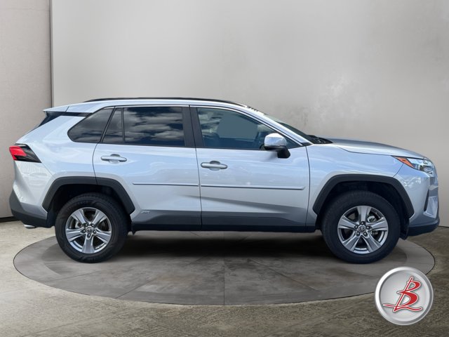 Used 2023 Toyota RAV4 LE AWD/4WD image 8