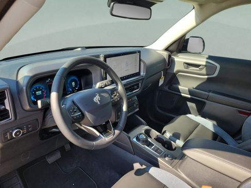New 2025 Ford Bronco Sport Outer Banks w/ Outer Banks Tech Package+ AWD/4WD image 7
