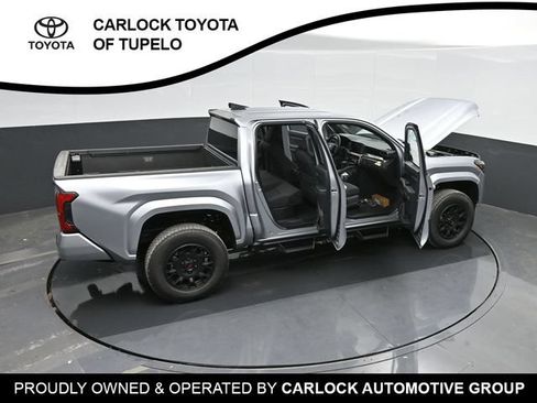 Used 2025 Toyota Tacoma SR5 AWD/4WD image 46