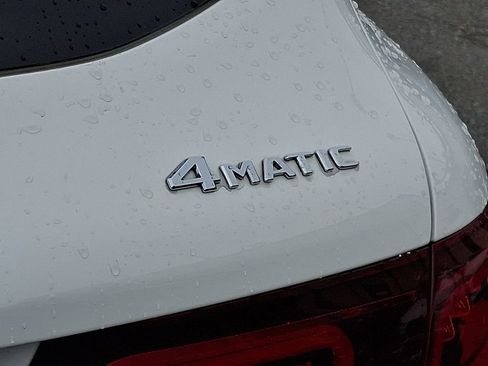 Used 2022 Mercedes-Benz GLC 300 4MATIC image 31