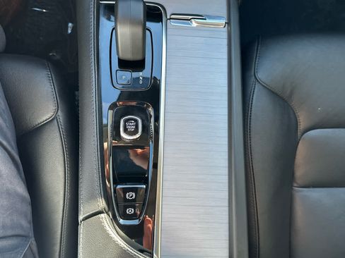 Used 2023 Volvo XC90 B5 Core w/ Climate Package AWD/4WD image 20