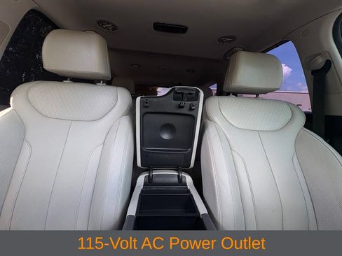 Used 2022 Hyundai Palisade SEL w/ Premium Package FWD image 10