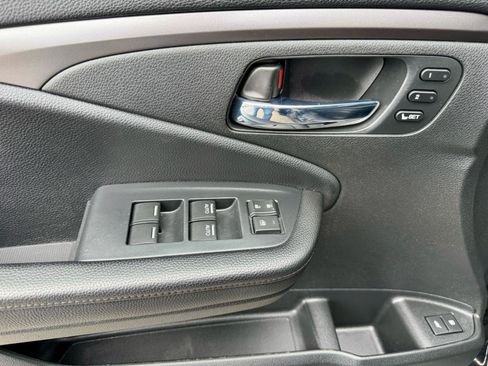 Used 2021 Honda Pilot EX-L image 12