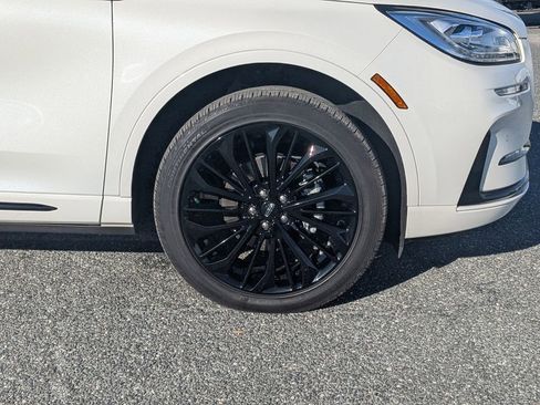 Used 2025 Lincoln Corsair Reserve w/ Jet Appearance Package image 10