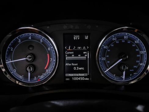 Used 2017 Toyota Corolla SE FWD image 17