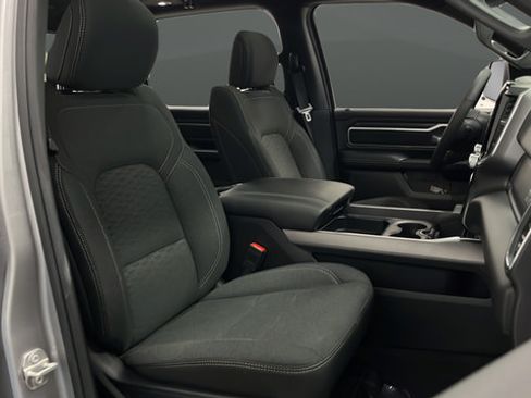 Used 2025 RAM 1500 Big Horn AWD/4WD image 24