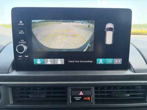 Used 2023 Honda Pilot Touring image 24