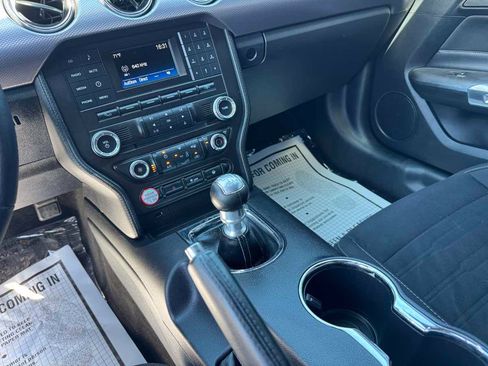 Used 2017 Ford Mustang GT RWD image 26