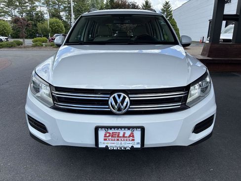 Used 2017 Volkswagen Tiguan S AWD/4WD image 2