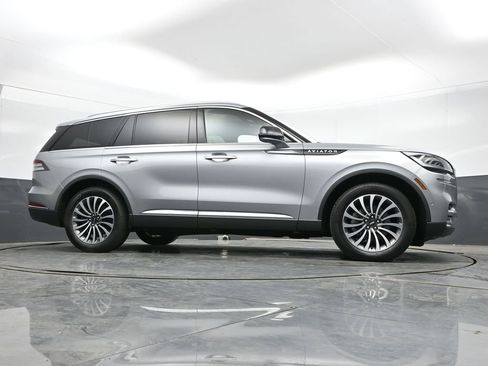 Used 2021 Lincoln Aviator Reserve w/ Elements Package Plus AWD/4WD image 23