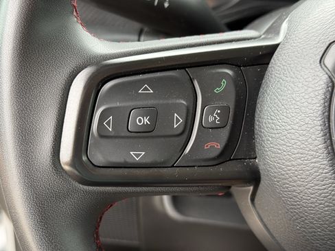 Used 2024 Jeep Wrangler Unlimited Rubicon AWD/4WD image 16