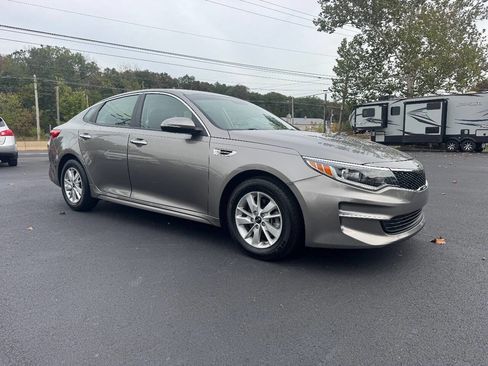 Used 2016 Kia Optima LX image 4