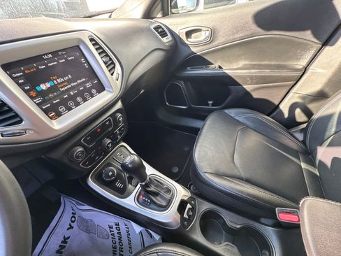 Used 2021 Jeep Compass Latitude image 25