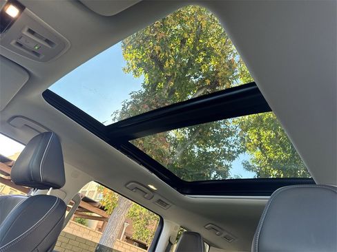 Used 2025 INFINITI QX80 Luxe image 16