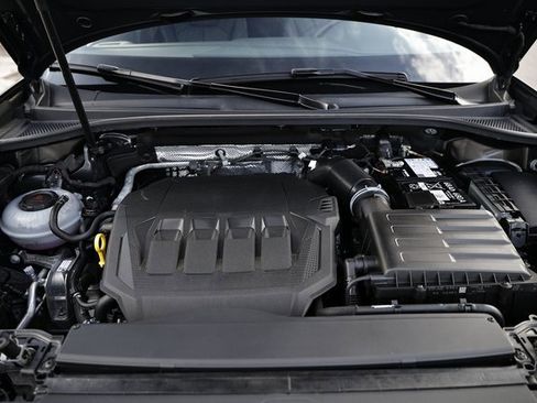 Certified 2025 Audi Q3 2.0T Premium w/ Convenience Package image 30