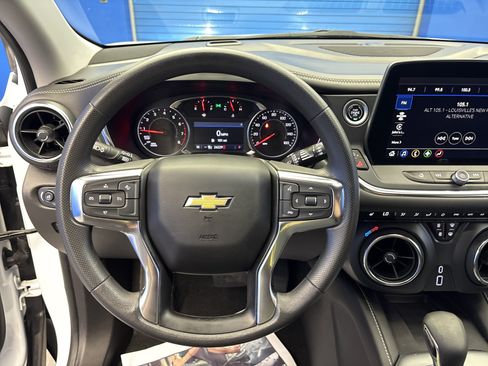 Used 2024 Chevrolet Blazer LT w/ Convenience Package FWD image 14