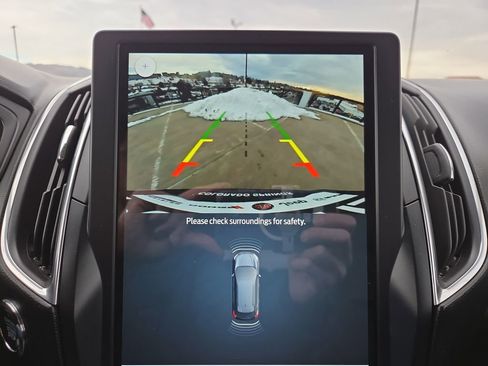 Used 2023 Ford Edge Titanium image 20