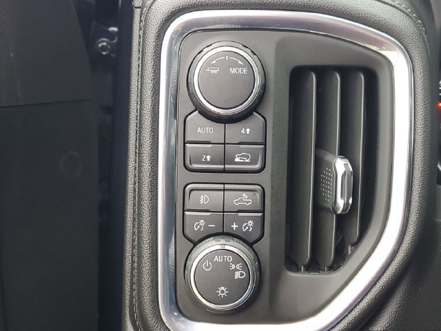 Used 2021 Chevrolet Silverado 1500 RST AWD/4WD image 17