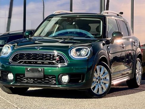 Used 2019 MINI Cooper Countryman S w/ Signature Upholstery Package image 3