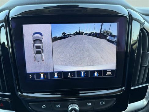 Certified 2021 Chevrolet Traverse LT w/ LT Premium Package image 26