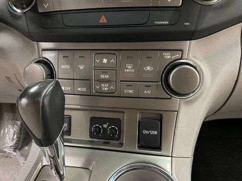 Used 2008 Toyota Highlander Sport AWD/4WD image 27