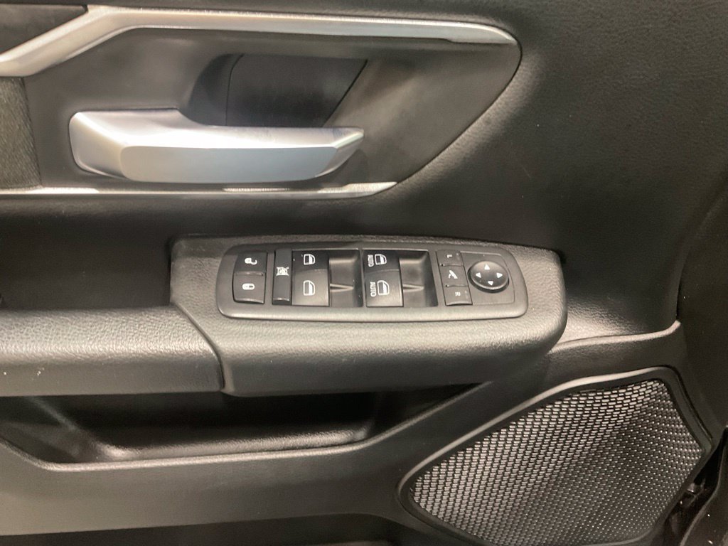 Used 2019 RAM 1500 Big Horn AWD/4WD image 6