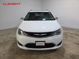Used 2019 Chrysler Pacifica Limited w/ Tire & Wheel Group image 2