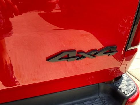 Used 2023 RAM 1500 Laramie AWD/4WD image 6