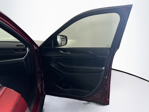 Used 2023 Jeep Grand Cherokee L Laredo image 35