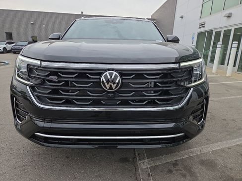 New 2026 Volkswagen Atlas Cross Sport SEL Premium R-Line AWD/4WD image 4