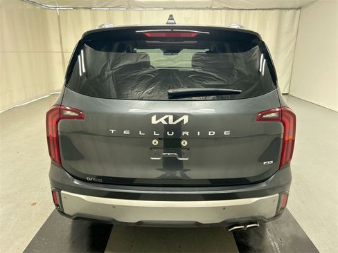 Certified 2023 Kia Telluride S w/ S Sunroof Package image 23