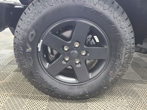 Used 2017 Jeep Wrangler Unlimited Sport AWD/4WD image 18